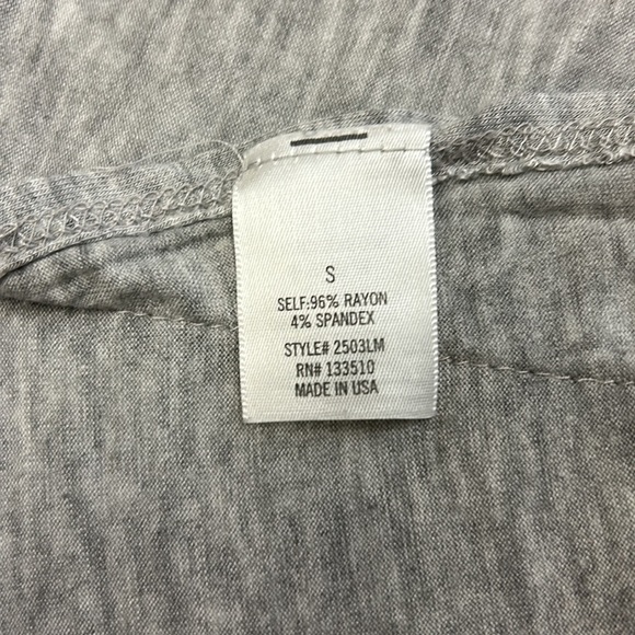 Alya Francesca’s |‎ “NO PROB-LLAMA” T-shirt Tunic 3D Floral Appliqué Gra… - Picture 8 of 9